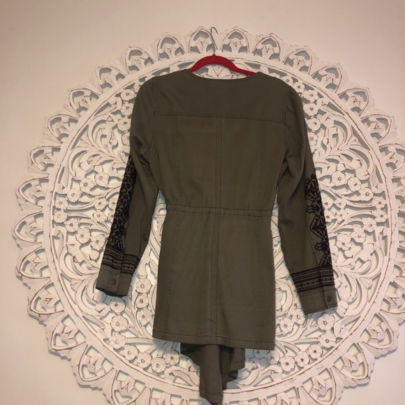 4/$25 ~ 
KNOX ROSE OLIVE JACKET - Picture 2 of 4